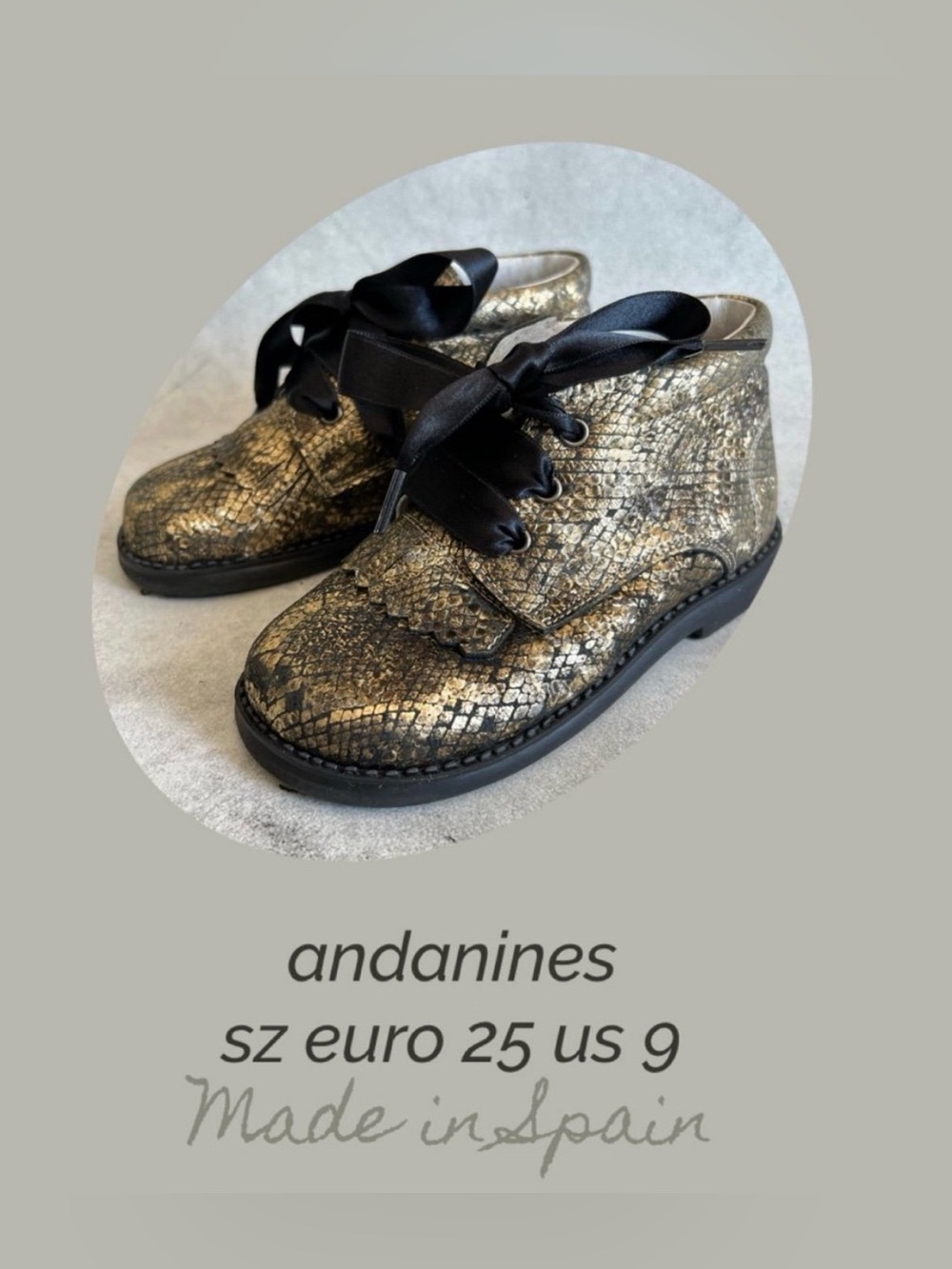Kids Metallic Gold Snakeskin Lace-Up Boot Spanish andanines Sz 25